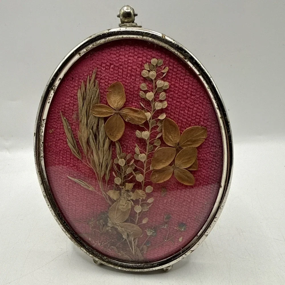 Vtg. Silver Oval Dried Flowers Photo Picture Frame Convex Glass  4